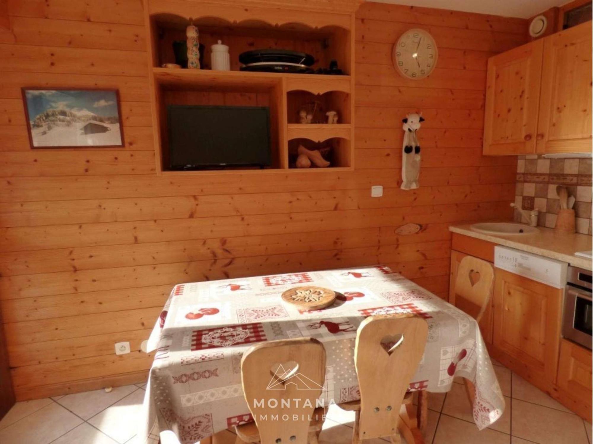 Studio Renove Avec Cabine - 26M² - 5 Pers - Balcon Expose Sud - Pres Skibus Et Remontees Mecaniques - Fr-1-458-125 Le Grand-Bornand Luaran gambar